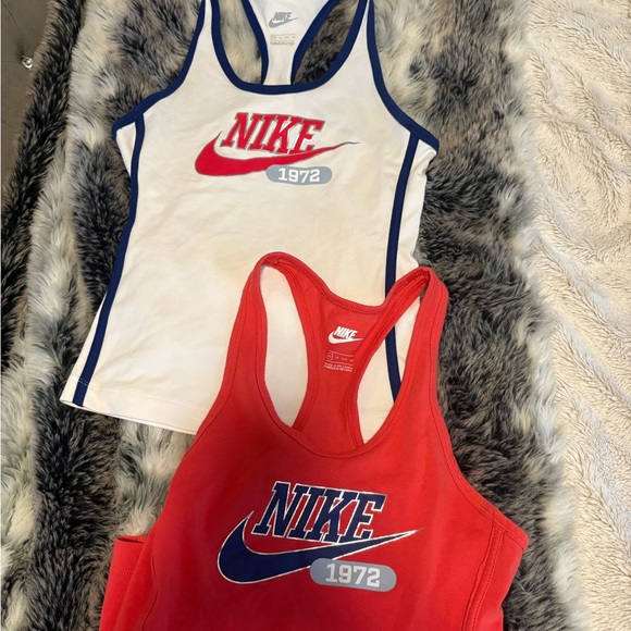 Nike Women's tank top bundle vintage collection - Picture 3 of 5